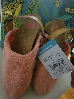 Nwt Reef Beach Bum Sz 7